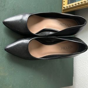 Abound Black Leather Pumps - US 8 size